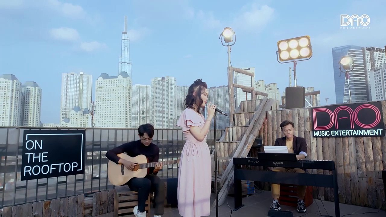 Duyên Phận (St- Anh Khang) - Erin hát trên tầng thượng - DAO Music Live #7Chillout music