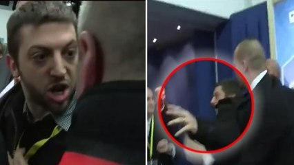 Marine Le Pen : un journaliste se fait violemment agresser en approchant la présidente du Front National