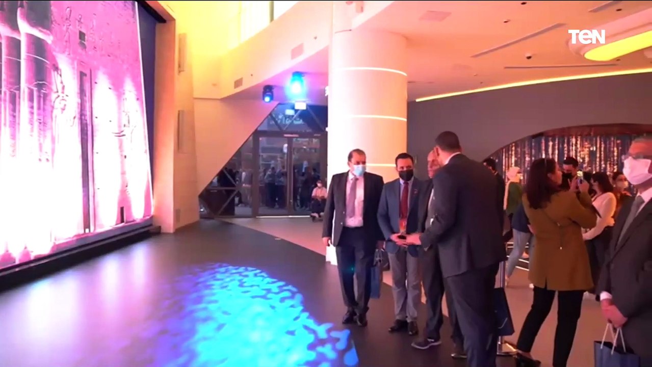 الدكتور مجدي يعقوب يزور الجناح المصري في اكسبو...