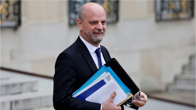 Christian Jacob accuse Emmanuel Macron de détournement de fonds publics, Jean-Michel Blanquer rassurant sur la situation sanitaire à l’école