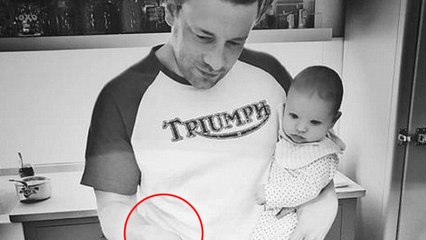 Jamie Oliver : il poste une photo où il cuisine avec son bébé... et s'attire les foudres de ses fans !