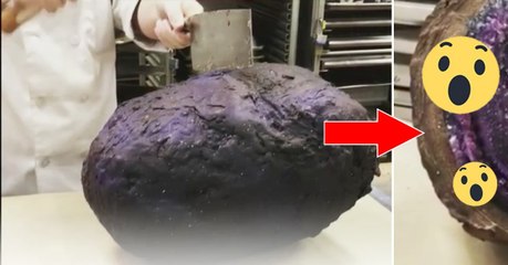 Ce chocolatier craque cet énorme chocolat, l'intérieur ressemble à une améthyste