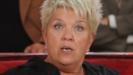 Mimie Mathy n'avait pas une hernie discale... C'était beaucoup plus grave !