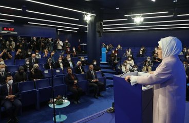 Emine Erdoğan, Geleceği Yazan Kadınlar İklim Fikir Maratonu Ödül Töreni'nde konuştu (2)