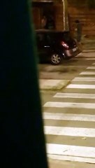 Un violento okupa amenaza a un vecino de Badalona con un cuchillo