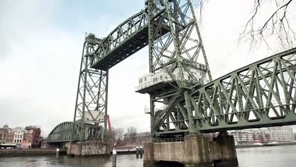 Un pont historique de Rotterdam démantelé pour laisser place au méga yacht de Jeff Bezos