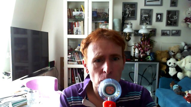 Wiwi égratigne aimer son prochain