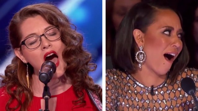 America got talent : Mandy Harvey, une chanteuse sourde, obtient le buzz d'or de Simon Cowell
