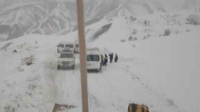 Ekipler karda mahsur kalan kalp hastası için seferber oldu