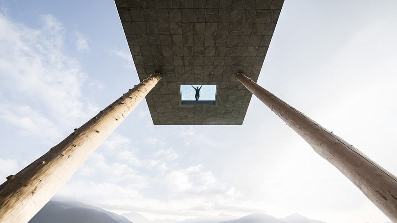 La "sky pool" de l'Alpin Panorama Hotel Hubertus (Italie), l'une des plus belles piscines au monde
