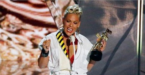 Pink fait le buzz avec son discours dédié à sa fille lors des MTV Video Music Awards 2017