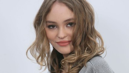 Lily Rose Depp fait une démonstration de danse ultra sensuelle