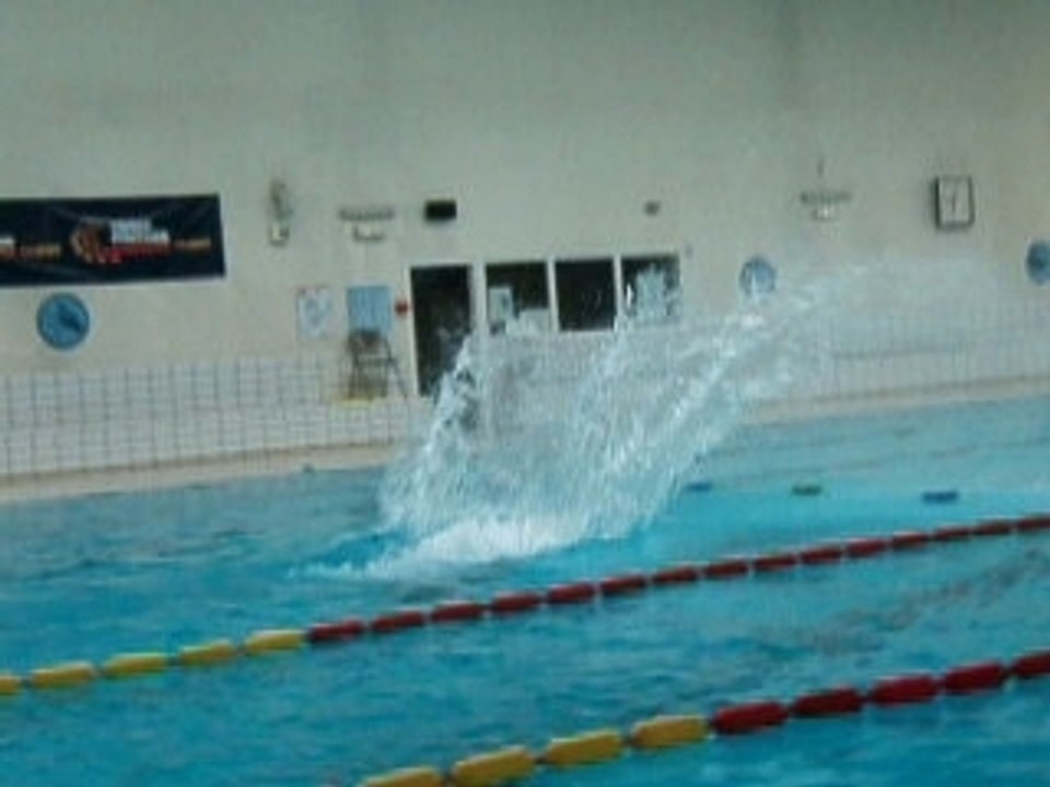 regis a la piscine