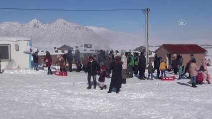 Çocuklar için "kış şenliği"