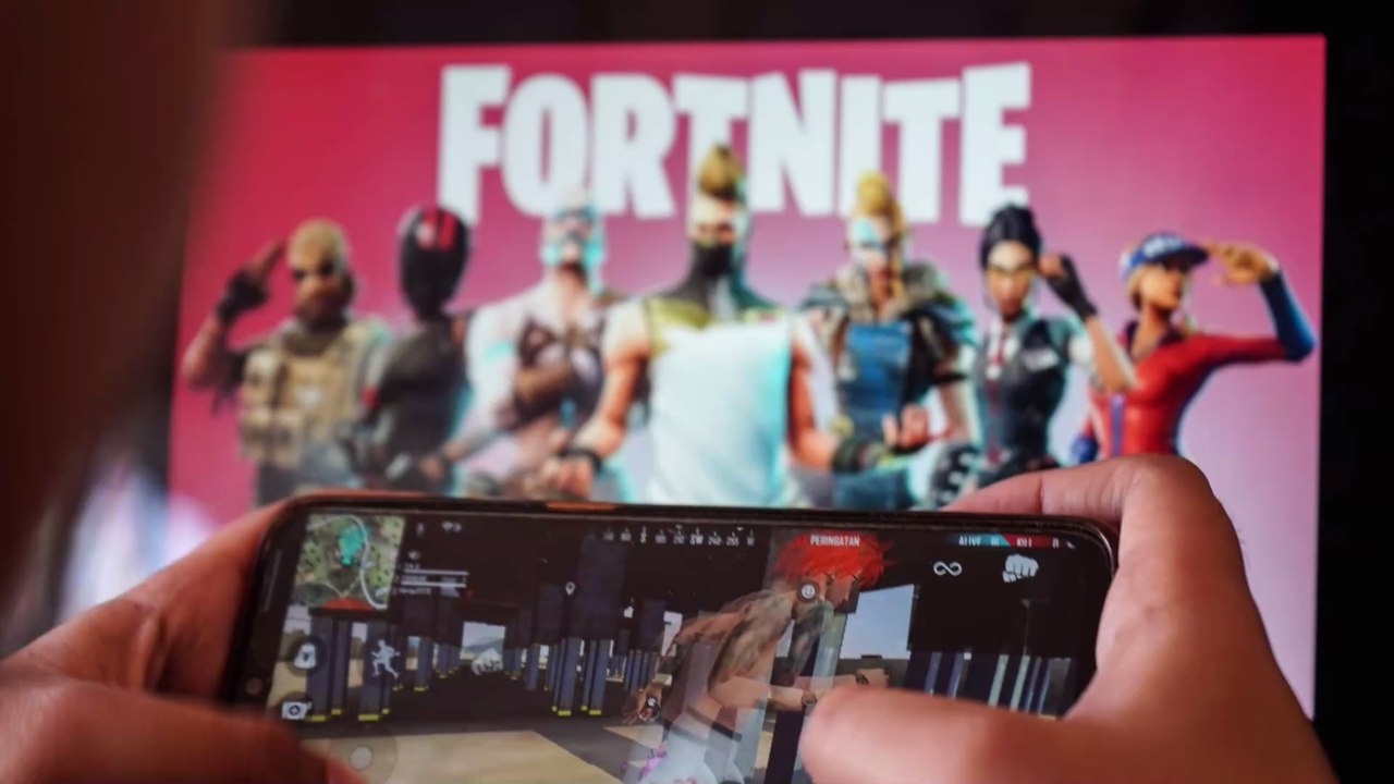 Fortnite VS Apple : Epic Games console les joueurs iOS et Mac, privés de jeu !