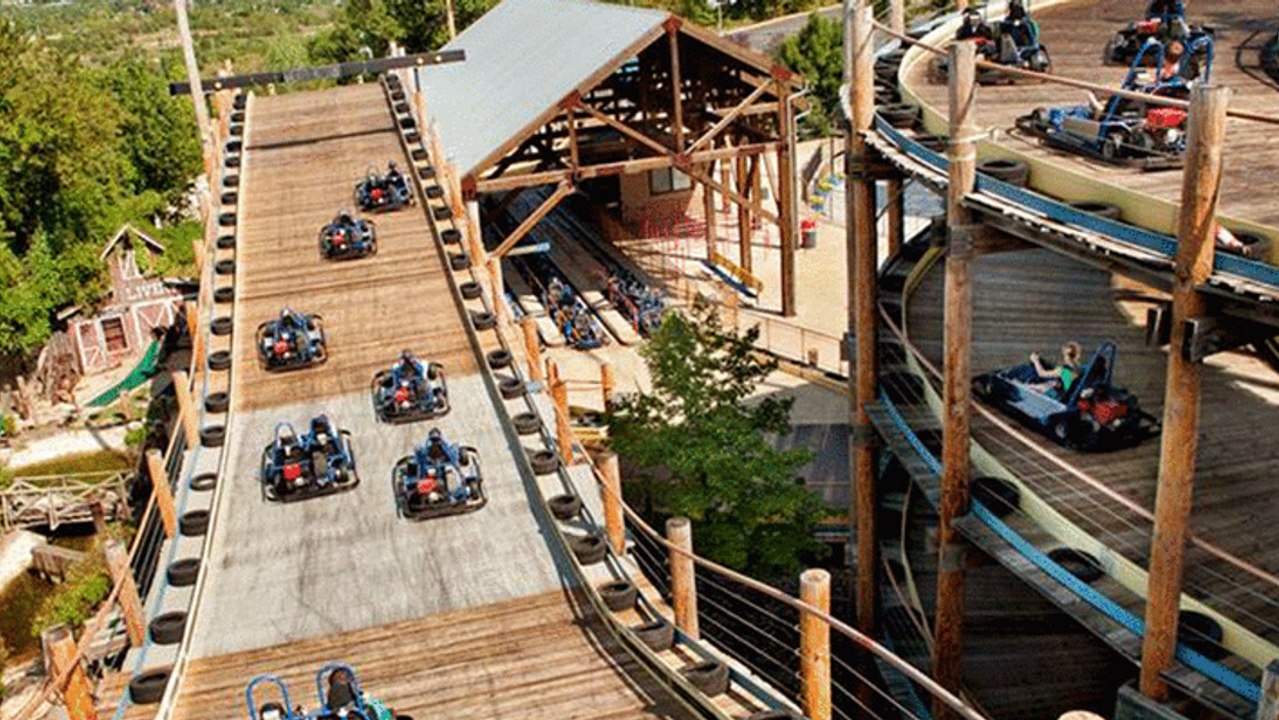 Un vrai circuit Mario Kart aux Chutes du Niagara