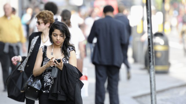 À Hawaï, une amende pour les piétons accros à leur téléphone portable est instaurée