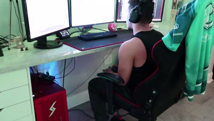 Michou : le Youtubeur regrette le manque de respect de certains de ses fans