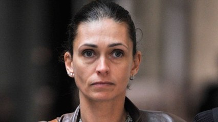 Adeline Blon­dieau prise en grippe par les fans de Johnny Hallyday