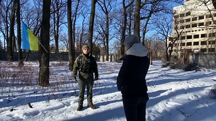 Voluntarios extranjeros se alistan en Ucrania con las fuerzas de Kiev