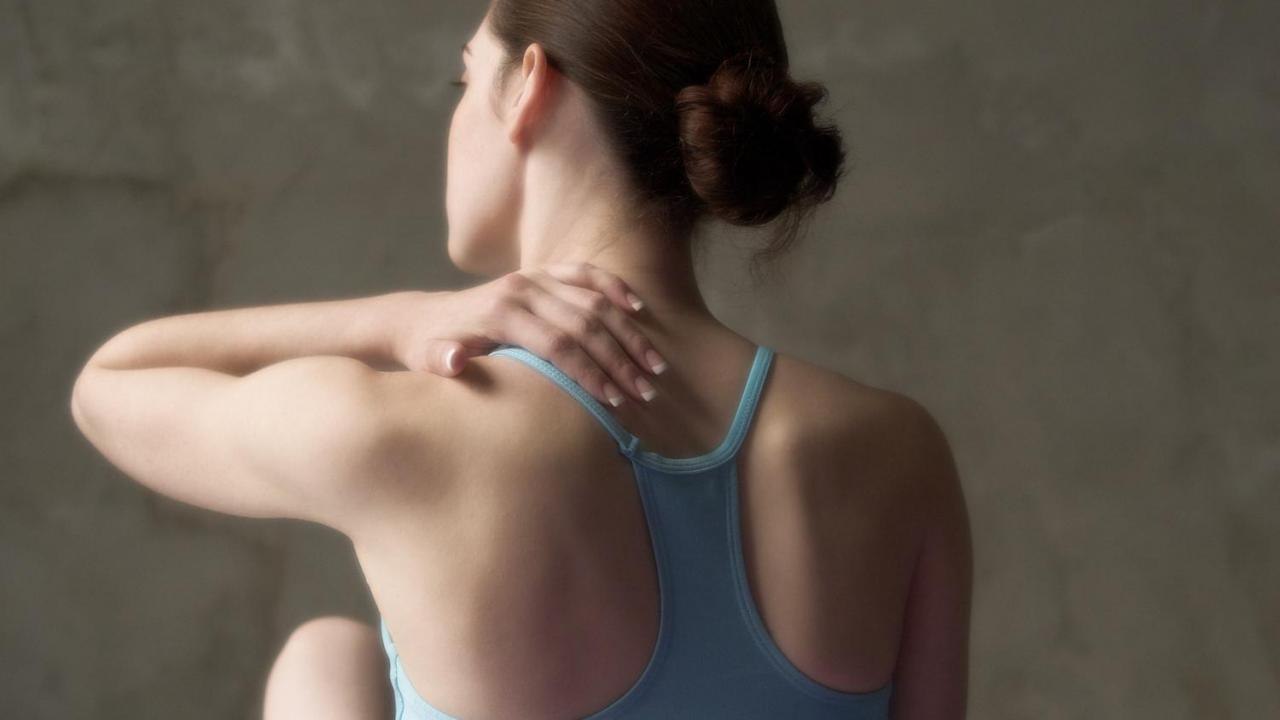 Courbatures : cuisses, jambes, dos, que faire si ça tire ?