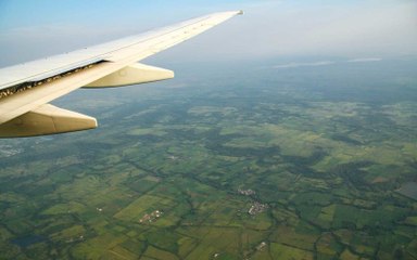 Inde: Ils pensaient que c'était une météorite mais... Mais ce n'était que du caca congelé provenant d'un avion