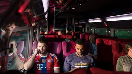 Les "héros" français et américains de l'attentat déjoué du Thalys se retrouvent à Paris