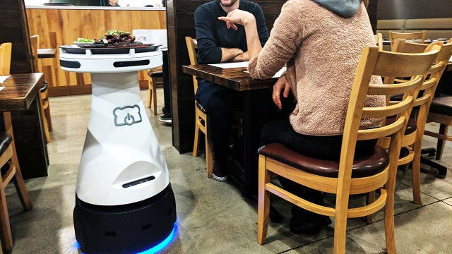 Le robot Penny, le robot qui va bientôt remplacer les serveurs ?