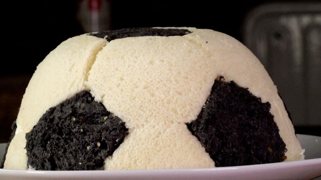 Le pain surprise en ballon de foot, l'apéro parfait pour profiter de la coupe du monde