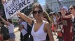 La mannequin Emily Ratajkowski et l'actrice Amy Schumer arrêtées lors d'une manifestation féministe à Washington