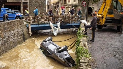 "Je me suis vu mourir", les témoignages glaçants des sinistrés des inondations dans l'Aude