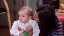 Friends : le bébé de Ross et Rachel était joué par deux petites filles et elles ont bien grandi !