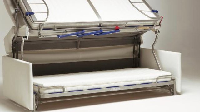 Insolite : ce canapé devient un lit superposé