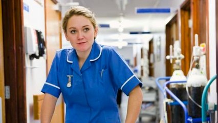 A l'effigie de "Patron incognito", des salariés et des directeurs d'une clinique échangent leurs rôles le temps d'une journée