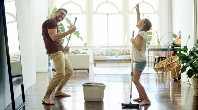 Cette astuce pour dépoussiérer ses meubles est géniale !