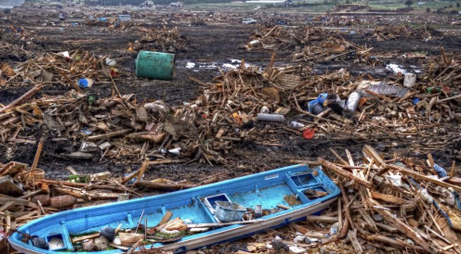 Une vague géante a fait des centaines de morts sur les côtes Indonésienne
