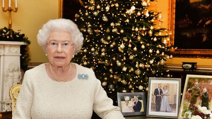 La très étonnante tradition que la reine Elizabeth II impose à sa famille à Noël