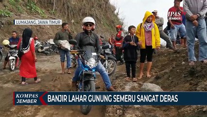 Pemotor Nyaris Terseret Banjir Lahar Gunung Semeru