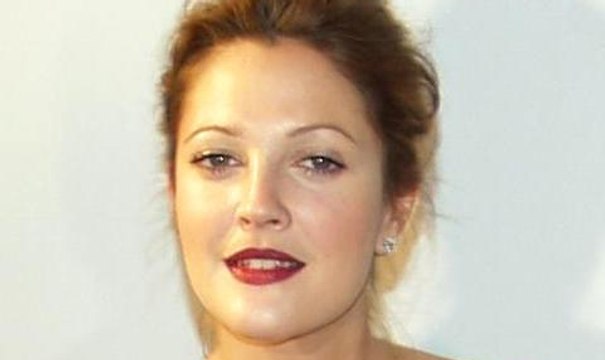 L’actrice Drew Barrymore a perdu plus de 10 kilos et ça change !