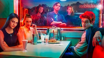 Plus belle la vie : un crossover avec la série Riverdale ? Cette photo sème le doute !