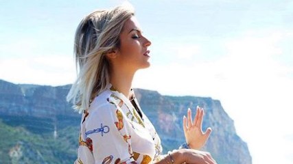 Carla Moreau : Elle se fait tacler par les internautes pour un détail surprenant (VIDÉO)