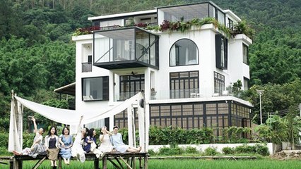 Sept amies ont construit une villa pour vivre ensemble une fois retraitées !