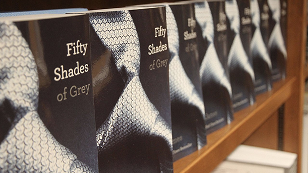 L'auteure de 50 Nuances de Grey sort un nouveau livre encore plus osé !
