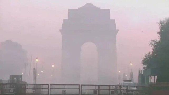 Heavy fog engulfs Delhi, flight services not affected
