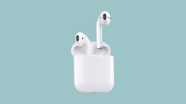 Un homme avale par accident un airpod, ce qui se passe ensuite est assez surprenant