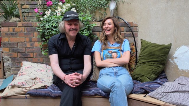 Fêtes orgiaques , coeur brisé , Philippe Katerine et Doria Tillier balancent des dossiers avec humour ! (VIDEO)