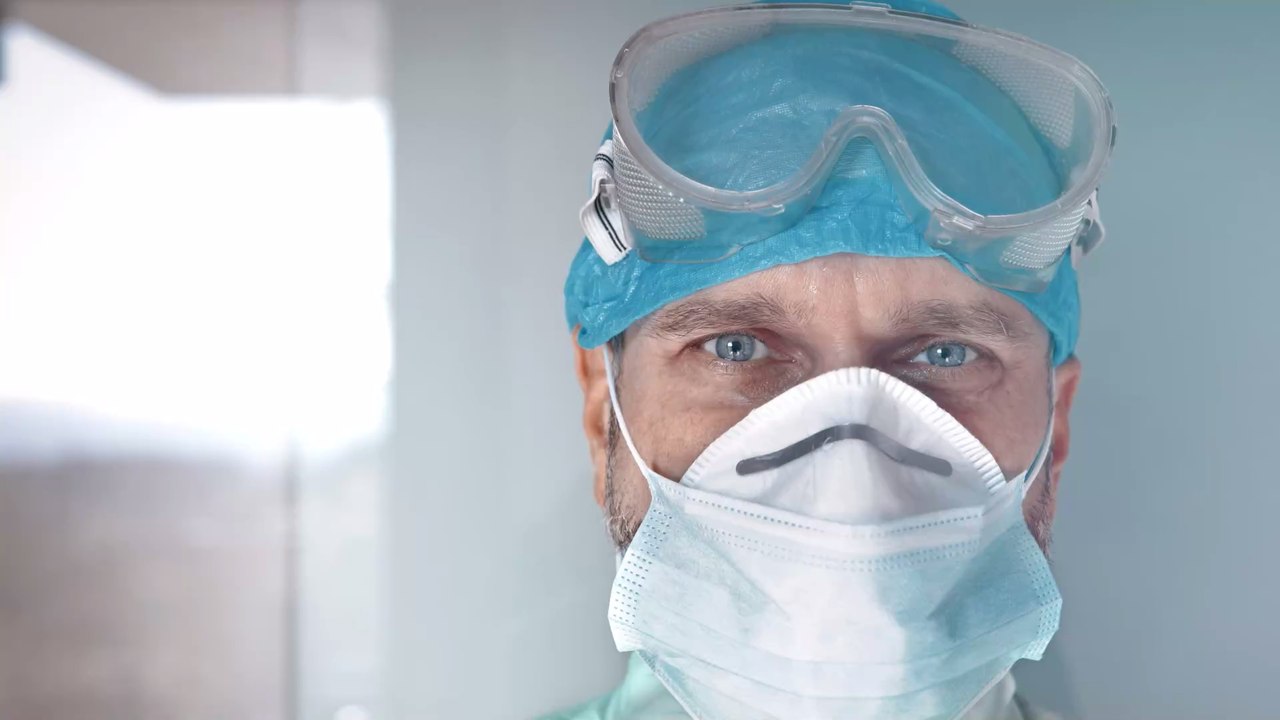 Coronavirus : un médecin montre à quoi ressemblent les derniers instants d’un patient (VIDEO)