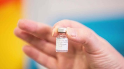 Covid-19 : il va falloir patienter un an avant de se procurer le vaccin des laboratoires Sanofi/GSK