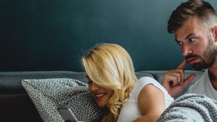 Insolite : il surprend sa femme infidèle... dans le faux plafond d'un hôtel !