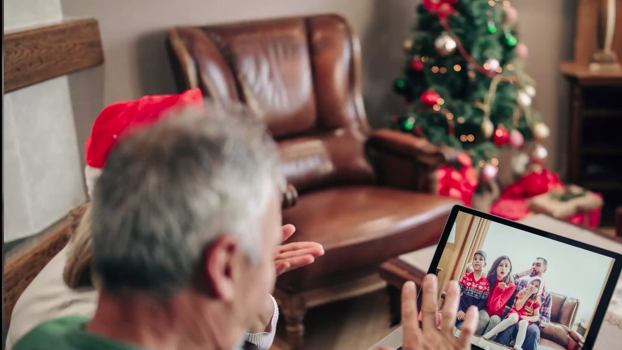 Coronavirus : comment passer Noël en famille ? Des experts donnent leurs conseils